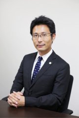 中弘 剛
